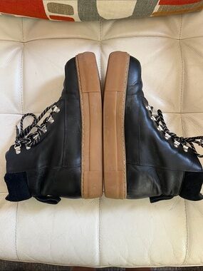 🥾& Other Stories Black Leather Hiker-Style Boots with Gum Sole